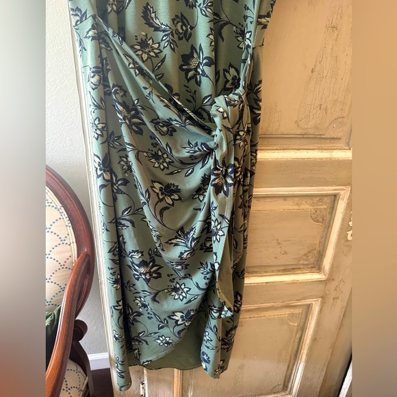 Garnet Hill Wrap Knit Dress.                                          Worn once - Picture 3 of 7